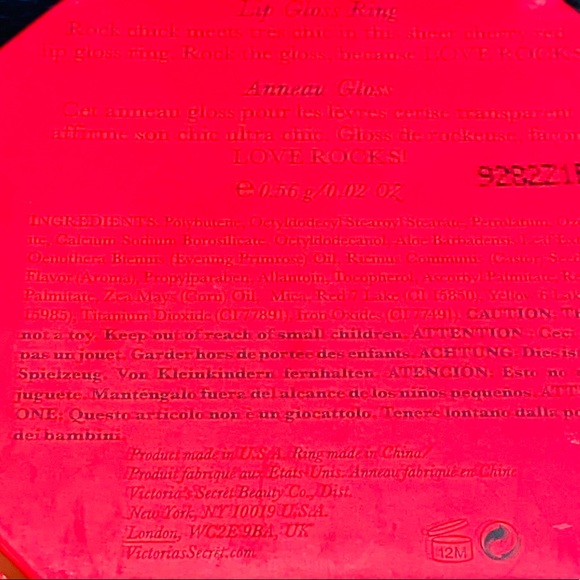 Love Rock lip gloss ring in cherry 🍒 - Picture 3 of 3